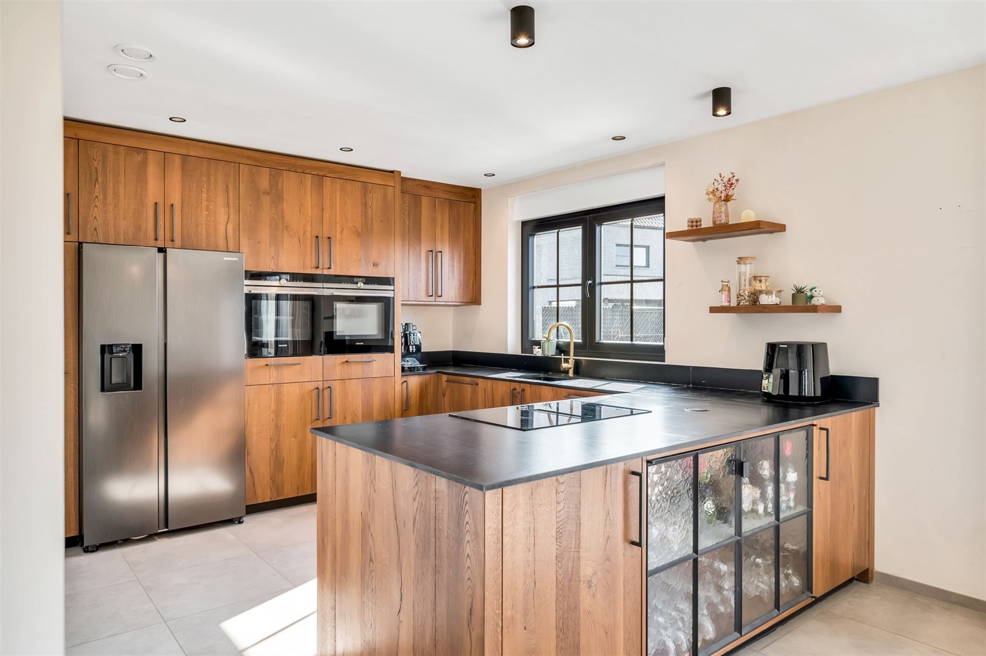 ZEER RECENTE, RUIME EN ENERGIEZUINIGE WONING foto 10