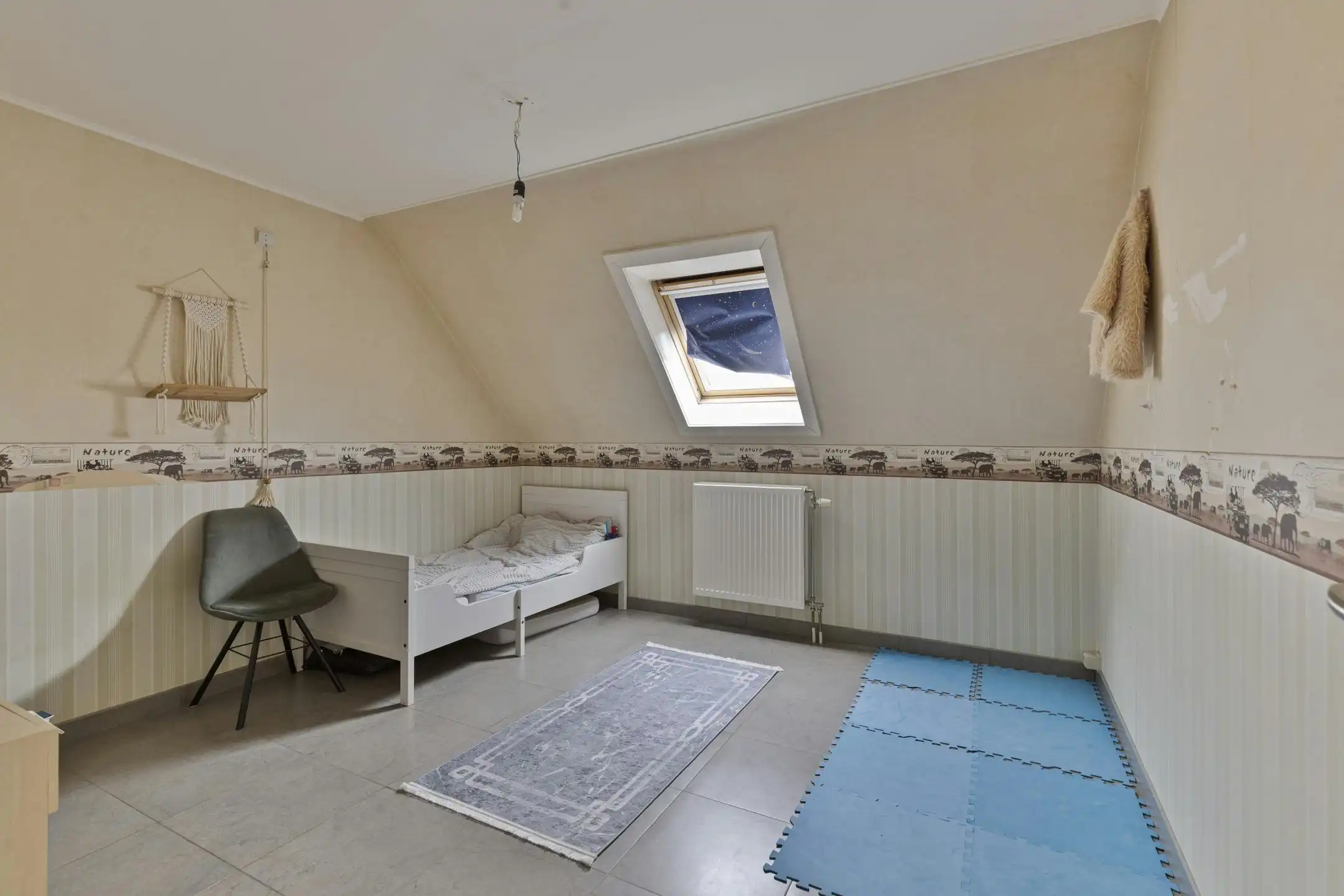 Instapklare bel-etage met 4 kamers te koop in Beveren-Leie foto 12