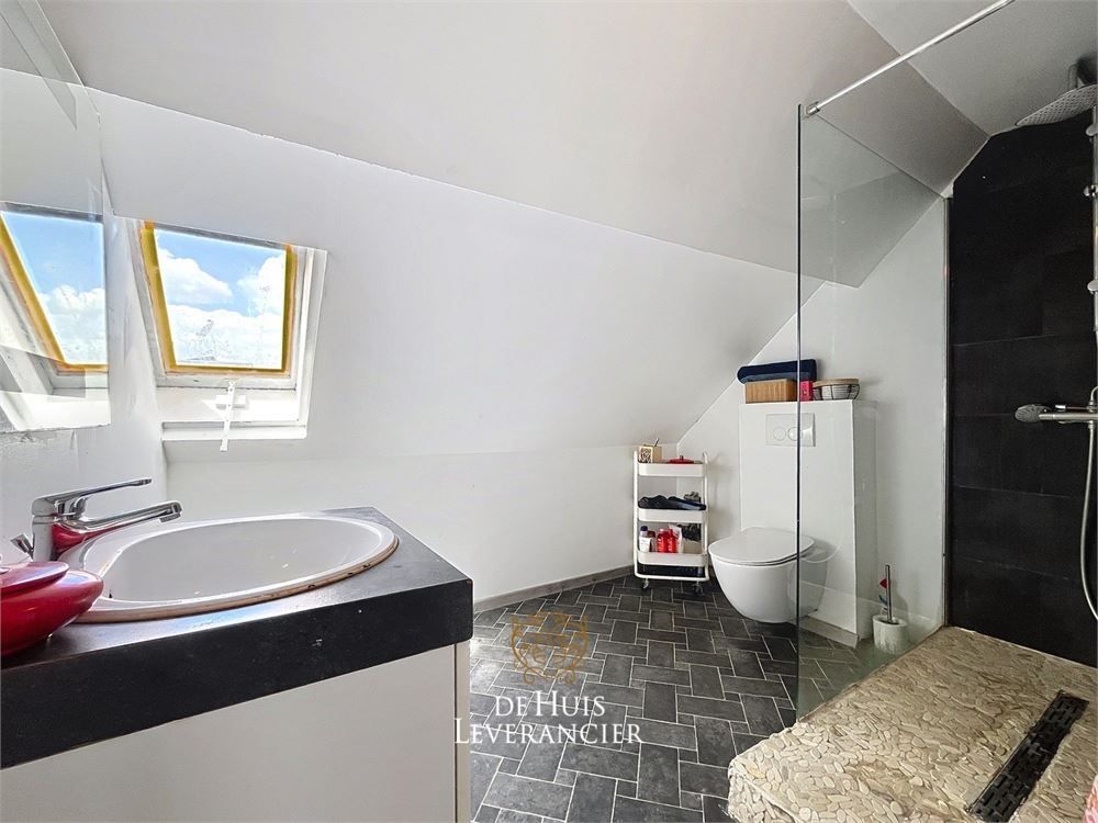 Instapklare woning met drie slaapkamers en twee badkamers foto 23