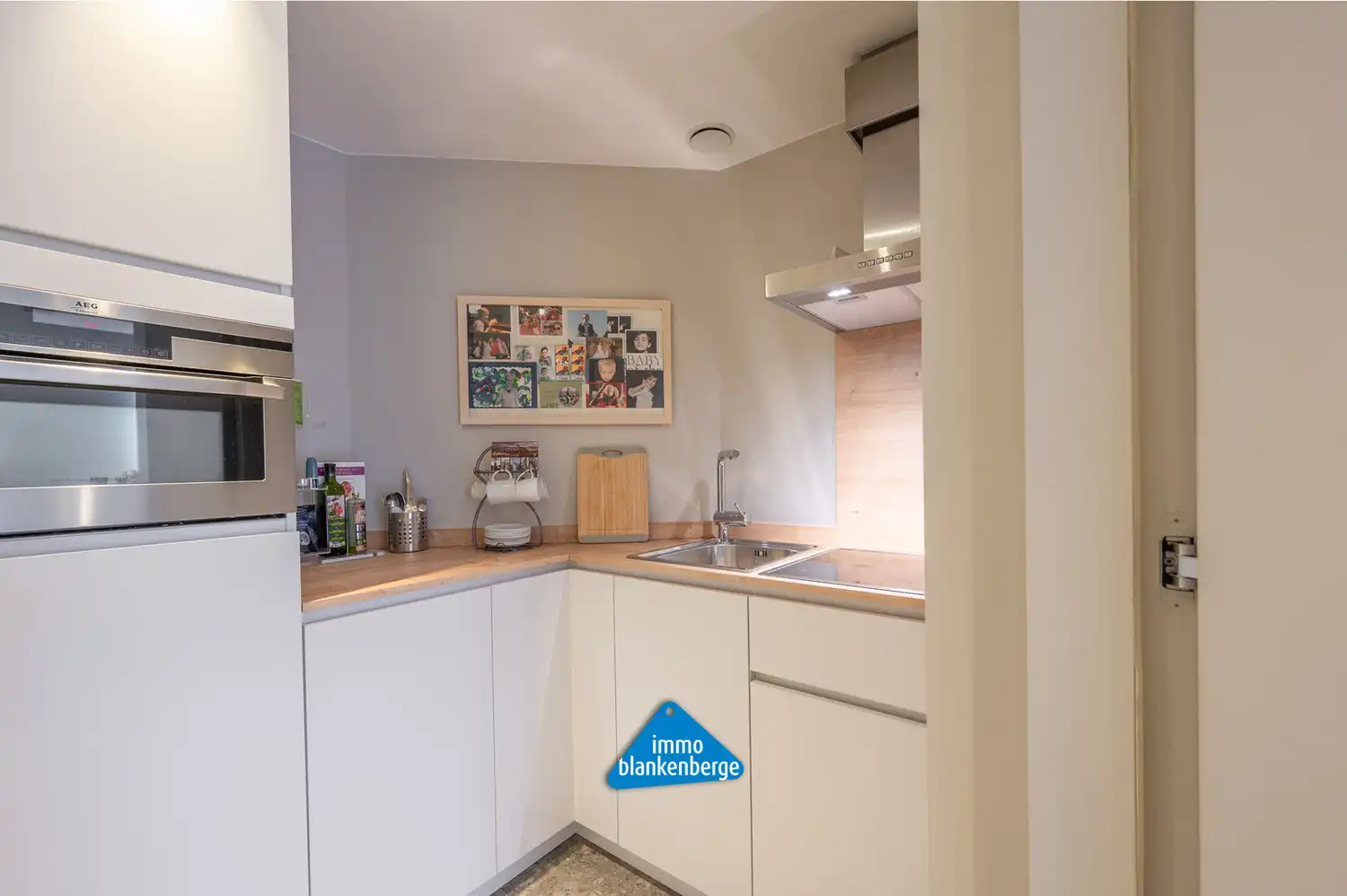 Instapklare handelsruimte aan de Grote Markt in Blankenberge foto 13