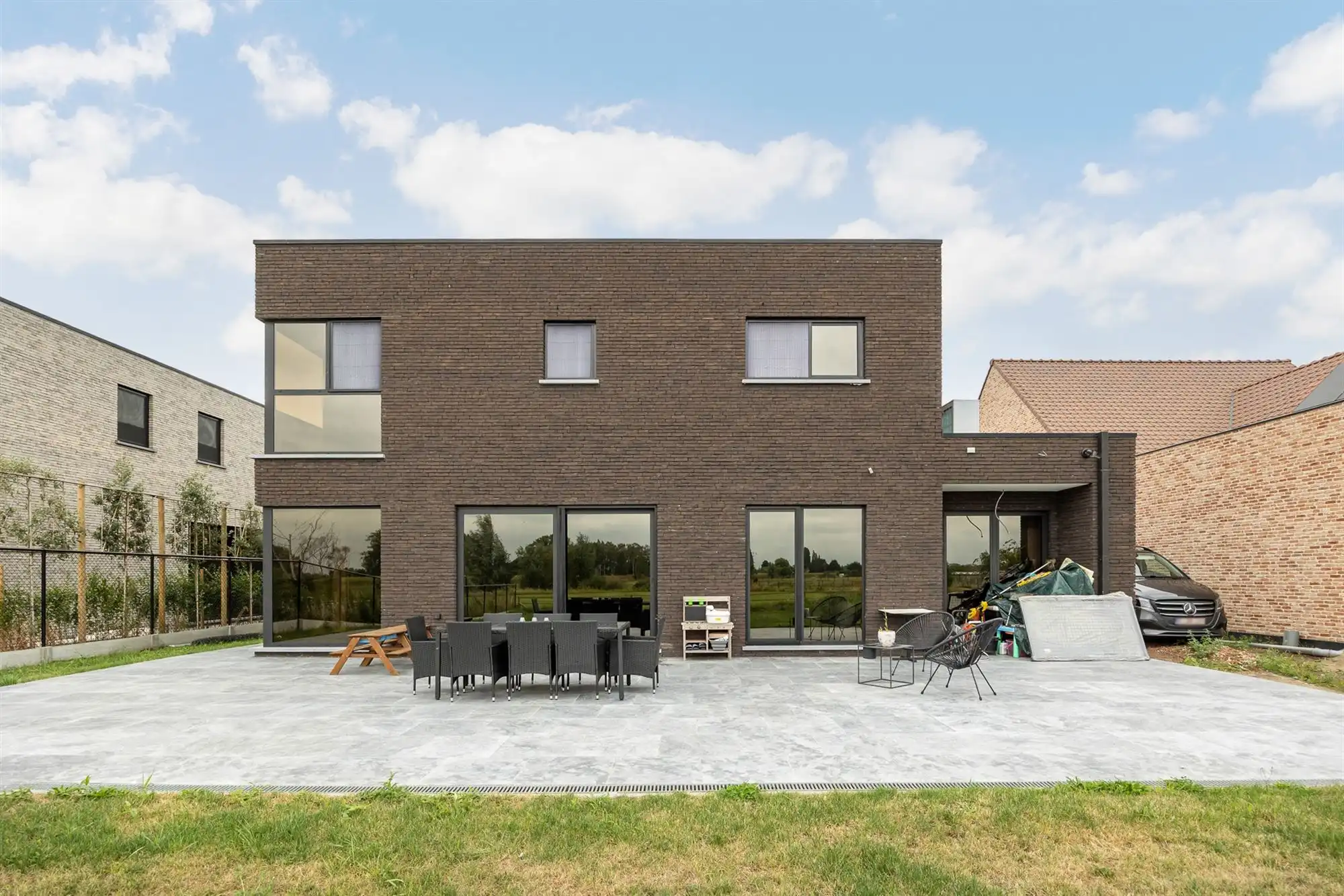 Moderne villa met 5 slaapkamers, ruime tuin en garage  foto 22