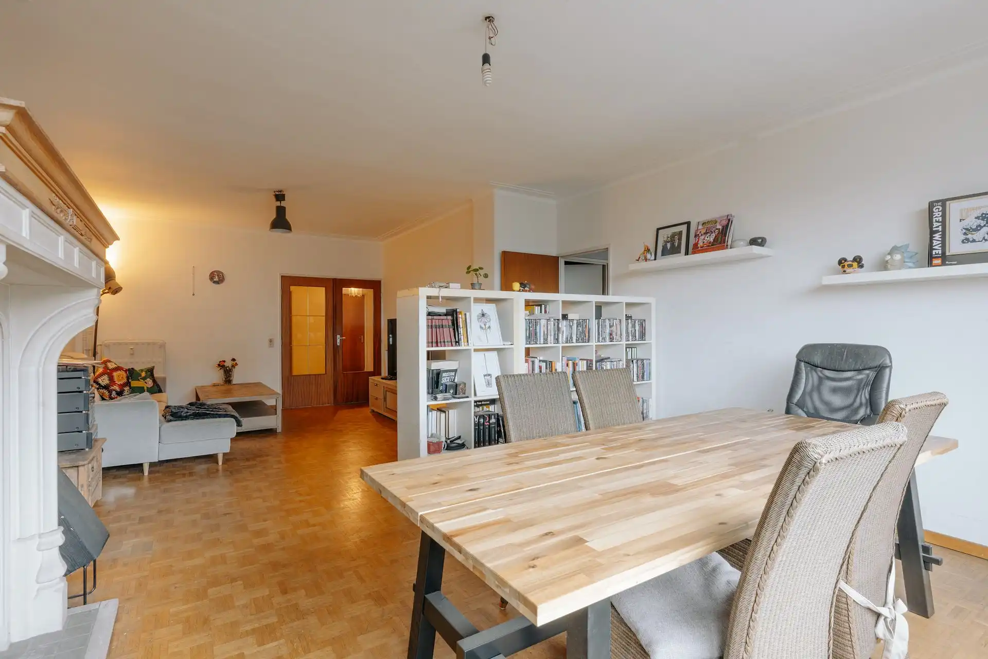 Karaktervol appartement met 2 kamers en dressing-bureau foto 8
