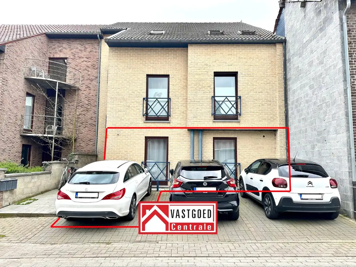 Ruim appartement met terras, 2 slaapkamers en energielabel B in Tongeren-Borgloon foto {{pictureIndex}}