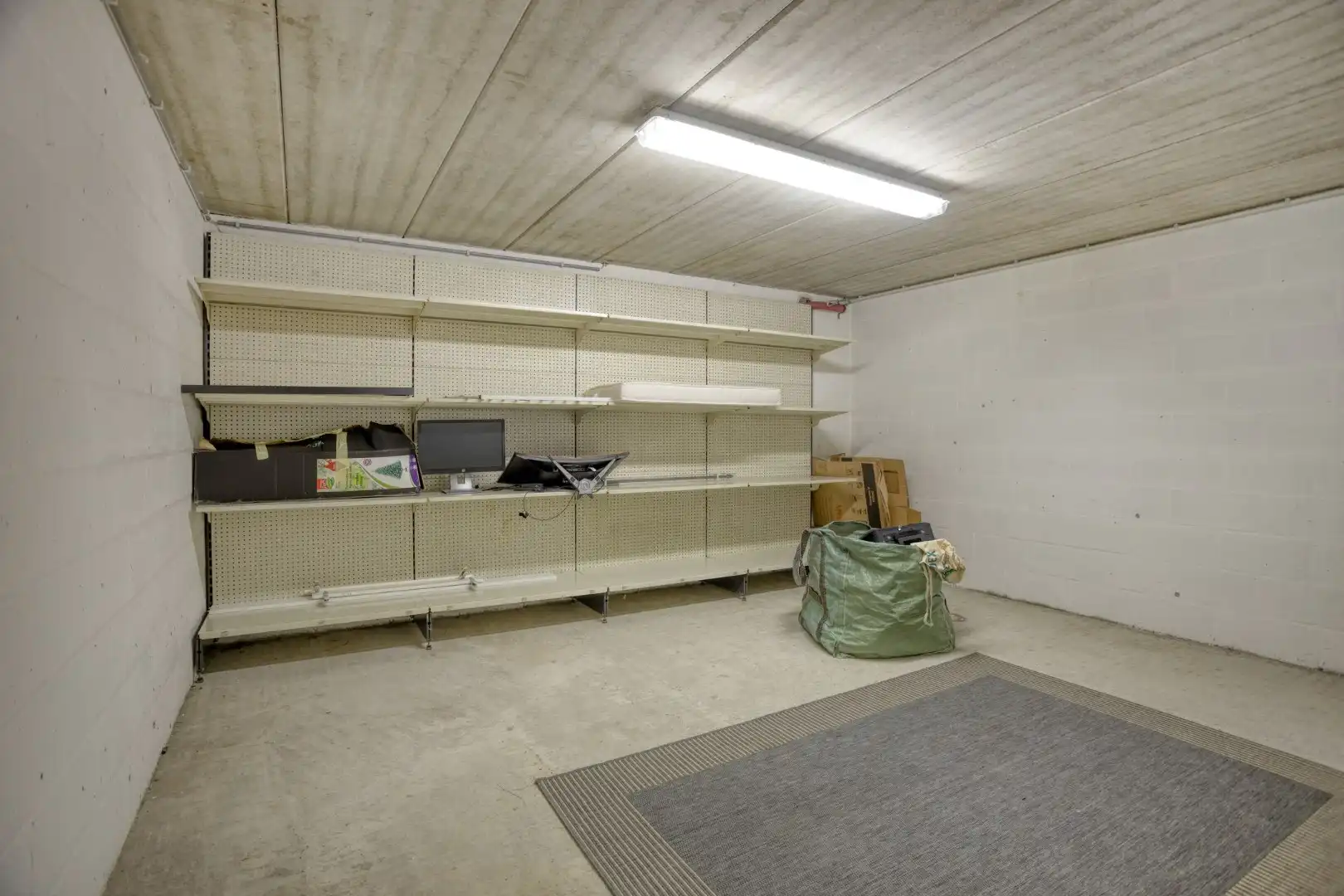 Instapklare vrijstaande woning in rustige woonbuurt nabij het centrum van Tongeren foto 24