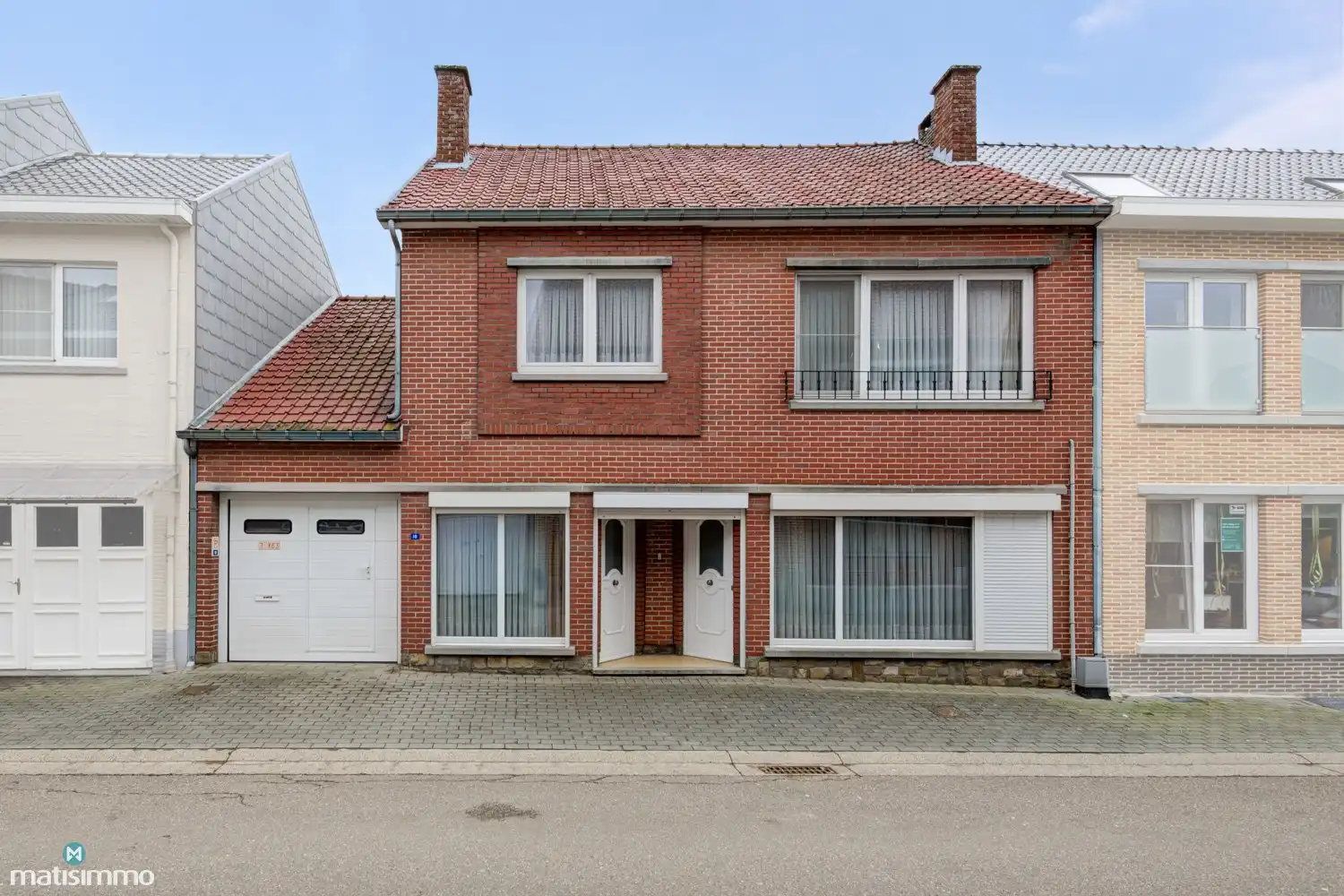 RUIME, OP TE FRISSEN GEZINSWONING MET 4 SLAAPKAMERS, GARAGE EN ZUIDOOST-GEORIËNTEERDE TUIN IN VLIJTINGEN (RIEMST) foto 2