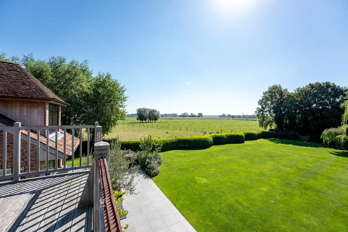 Villa Les Prés - Uitzonderlijke villa omgeven door groen en absolute privacy in Westkapelle foto {{pictureIndex}}