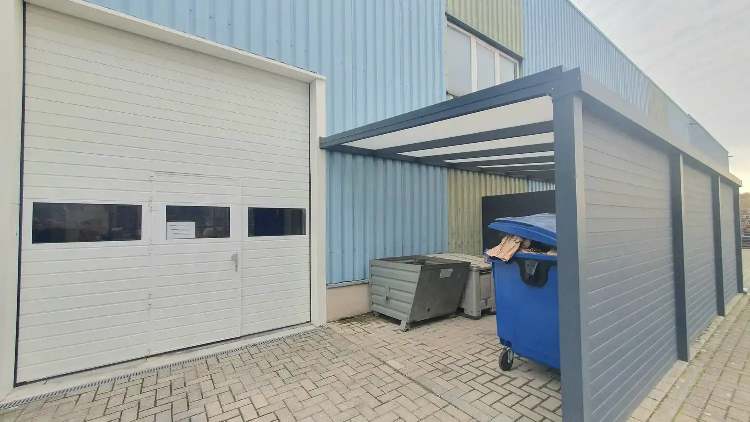 500m² kantoren met 350m² magazijn foto 16