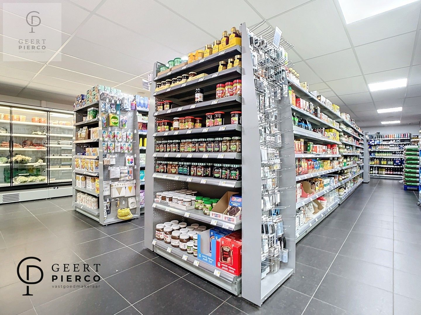 Spar winkel met woonst foto 54