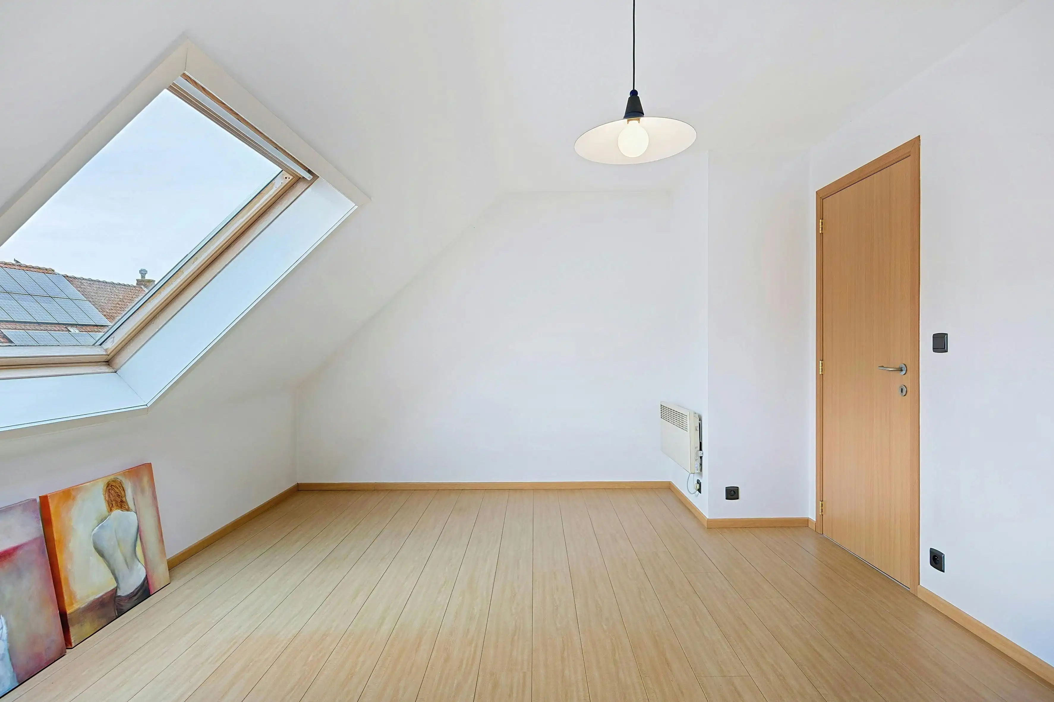 Instapklare bel-etage met 3 slaapkamers en zonnige tuin in hartje Eeklo foto 21