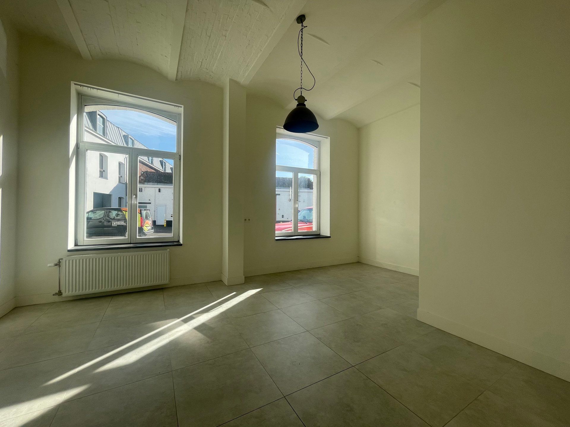 Ruim gelijkvloers appartement/benedenwoning met 3 slpks foto 11