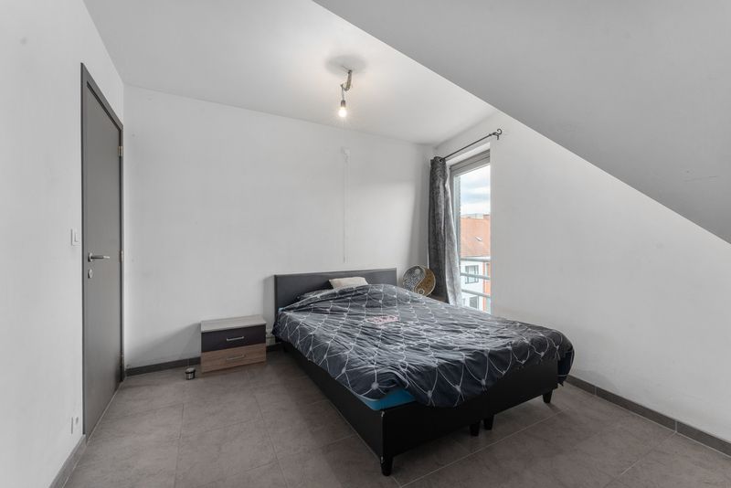 Stijlvolle en energiezuinige woning met garage in het bruisende centrum van Roeselare foto 8