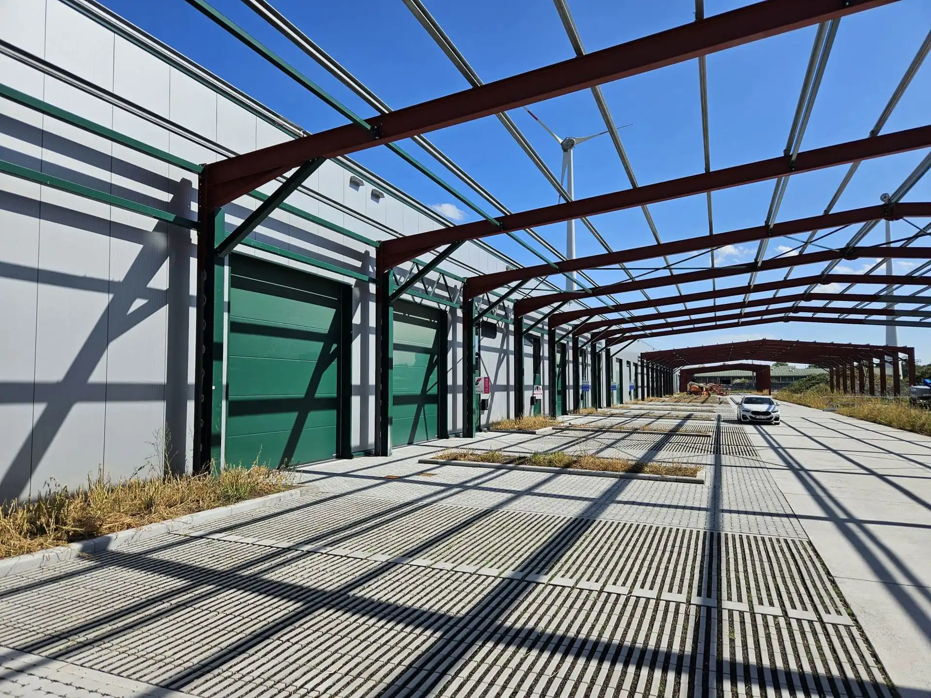 TE HUUR HASSELT KMO-unit 290m² foto 4