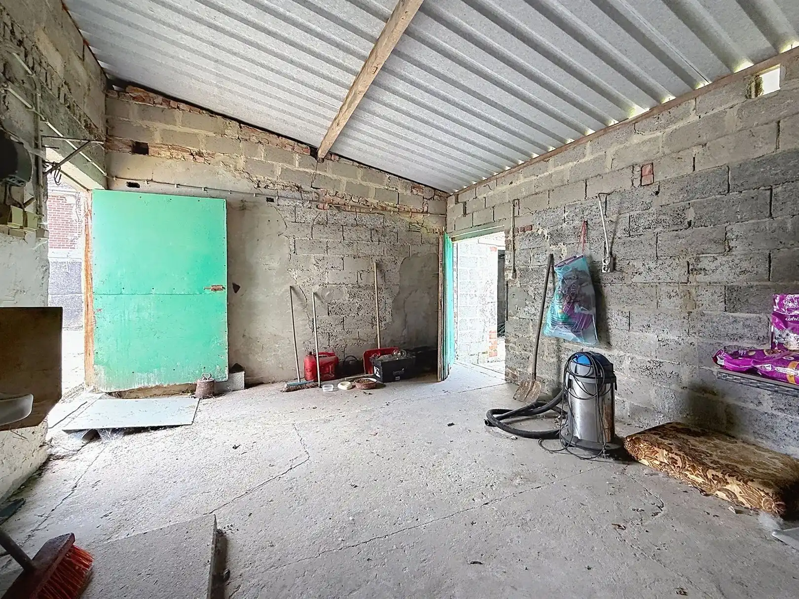 Te renoveren woning met 3 slpks en zolder, tuin, 12a 06ca foto 47