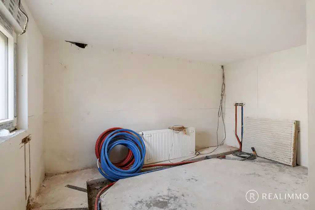 Deels gerenoveerde fermette op toplocatie! foto 11