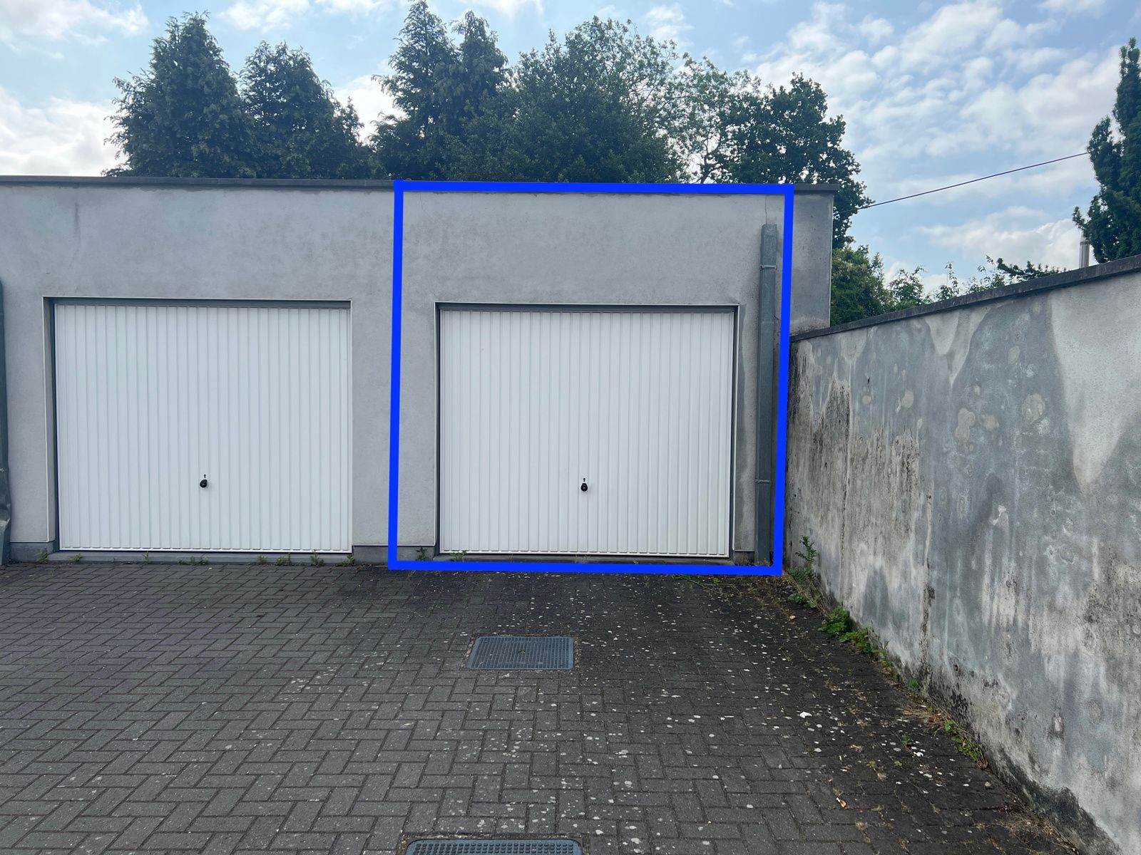 GESLOTEN GARAGEBOX TE KOOP IN MOORSEL (AALST) foto 2