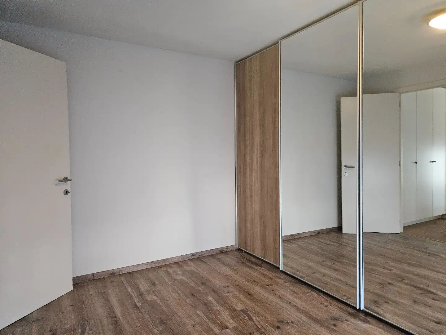 Ruim gelijkvloers appartement met 2 slaapkamers in Geel! foto 13