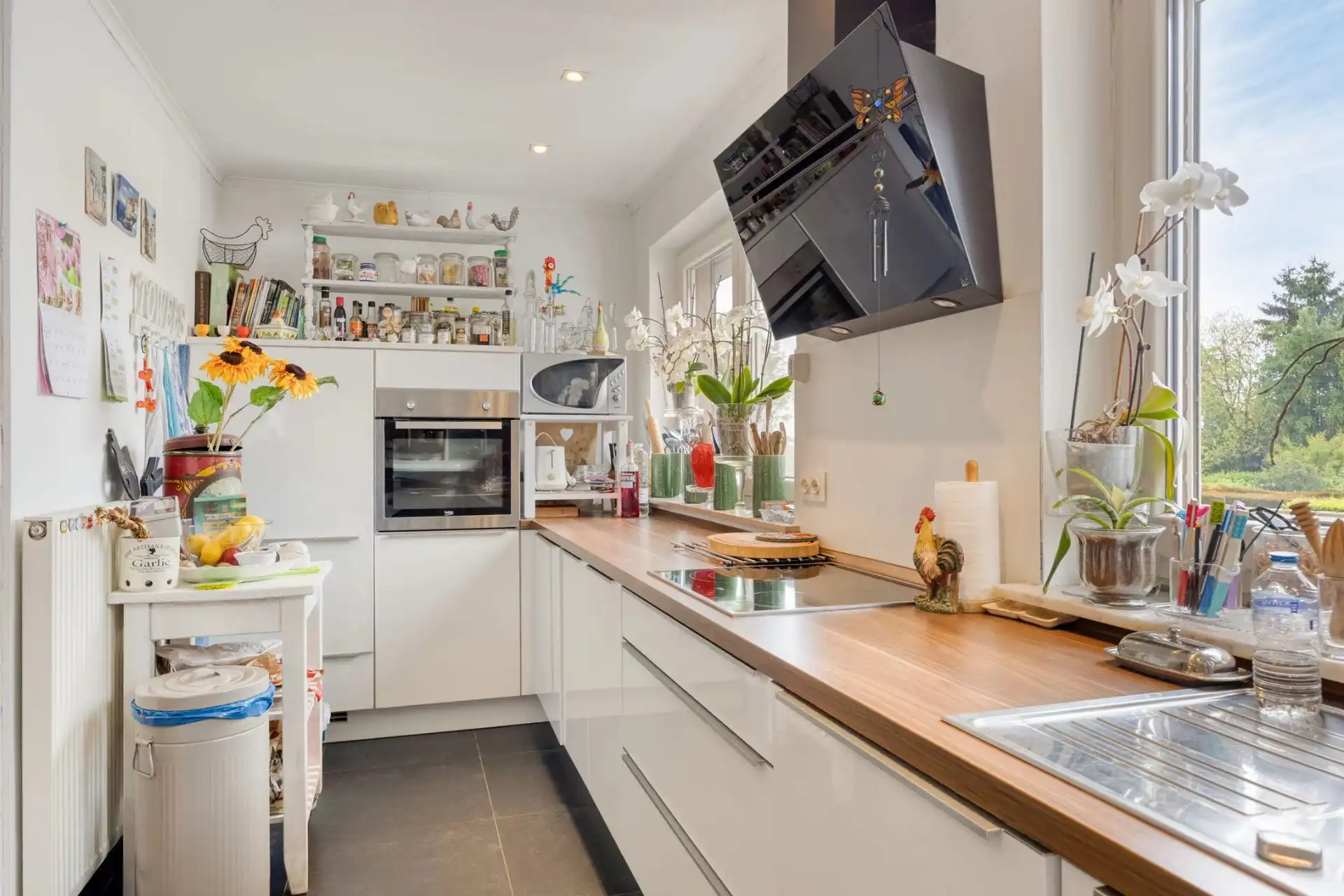 INSTAPKLARE WONING MET DRIE SLAAPKAMERS EN VOLLEDIG ONDERKELDERD OP RUIM PERCEEL IN RIEMST foto 11