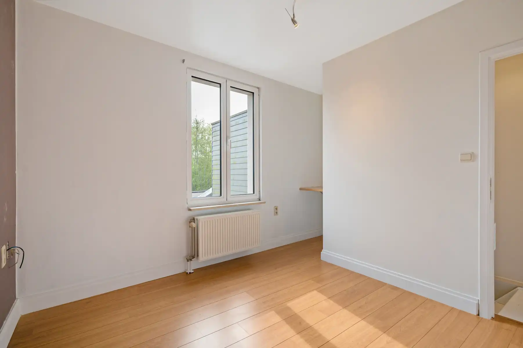 Instapklare eengezinswoning met 2 à 3 slaapkamers en tuin. foto 11