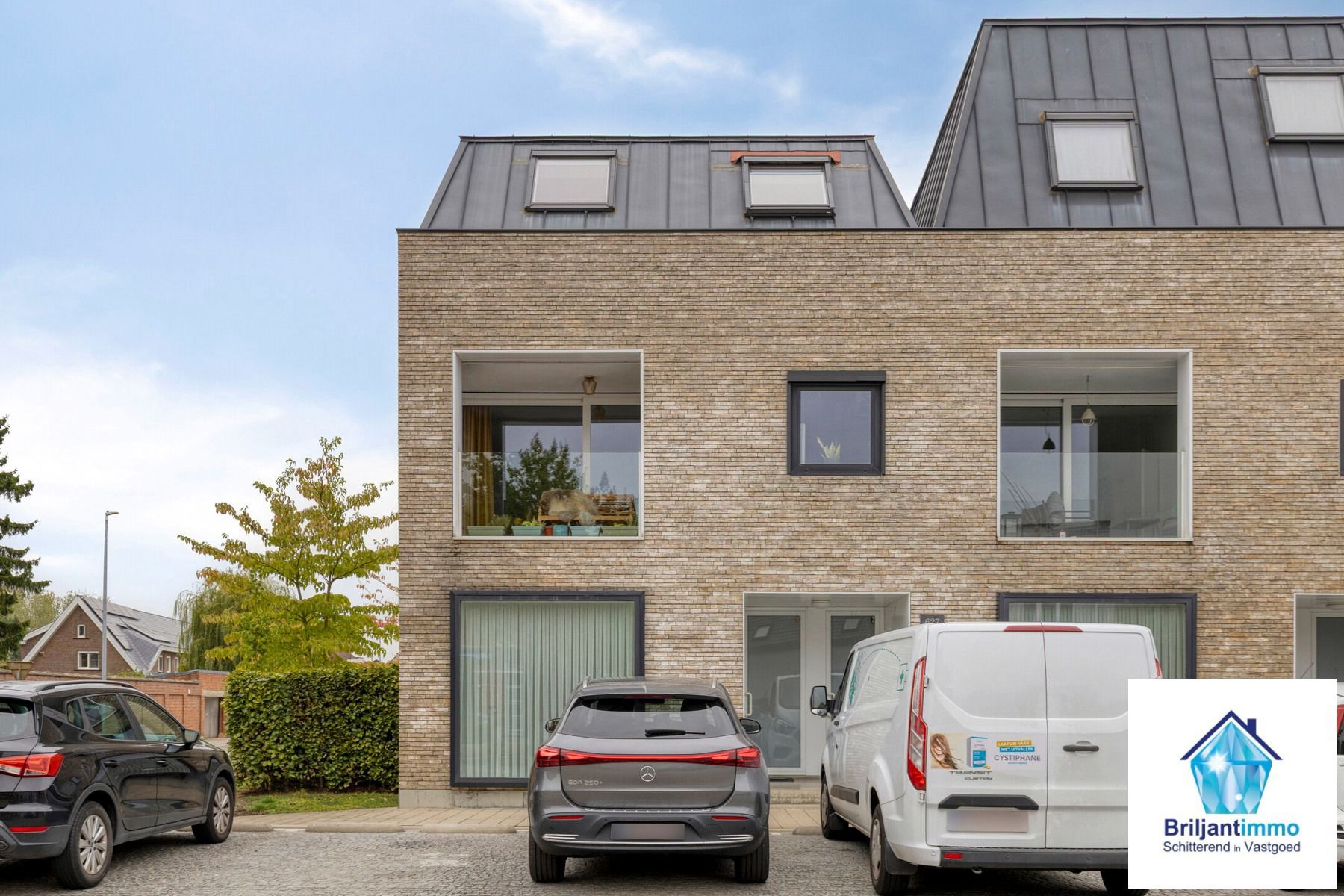 Ruimtelijk leefappartement van 160m², 3 slpk en parking foto 2