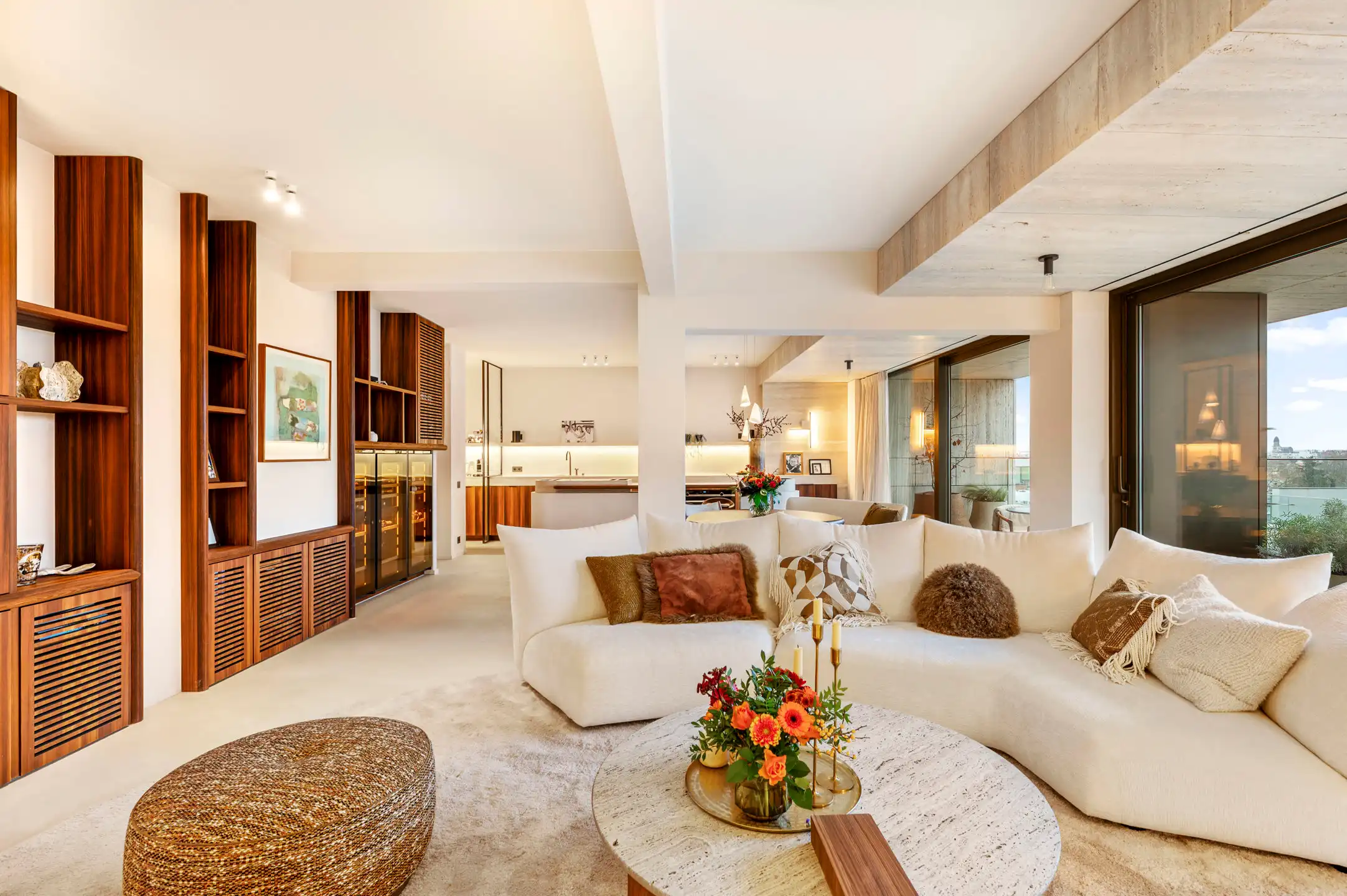 ANTWERPEN - Karaktervol appartement met alle details foto {{pictureIndex}}