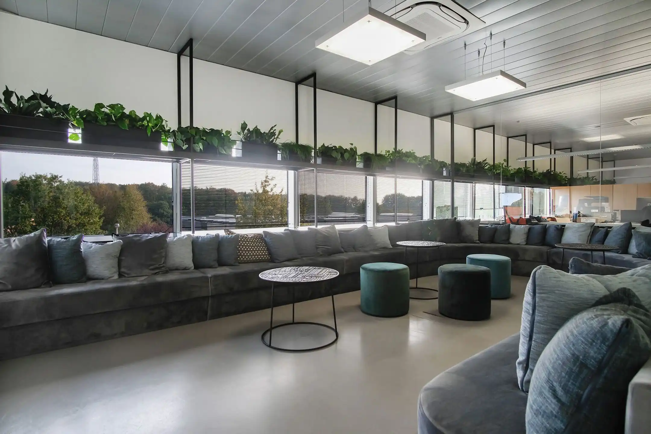 KANTOORRUIMTE TE HUUR foto 5