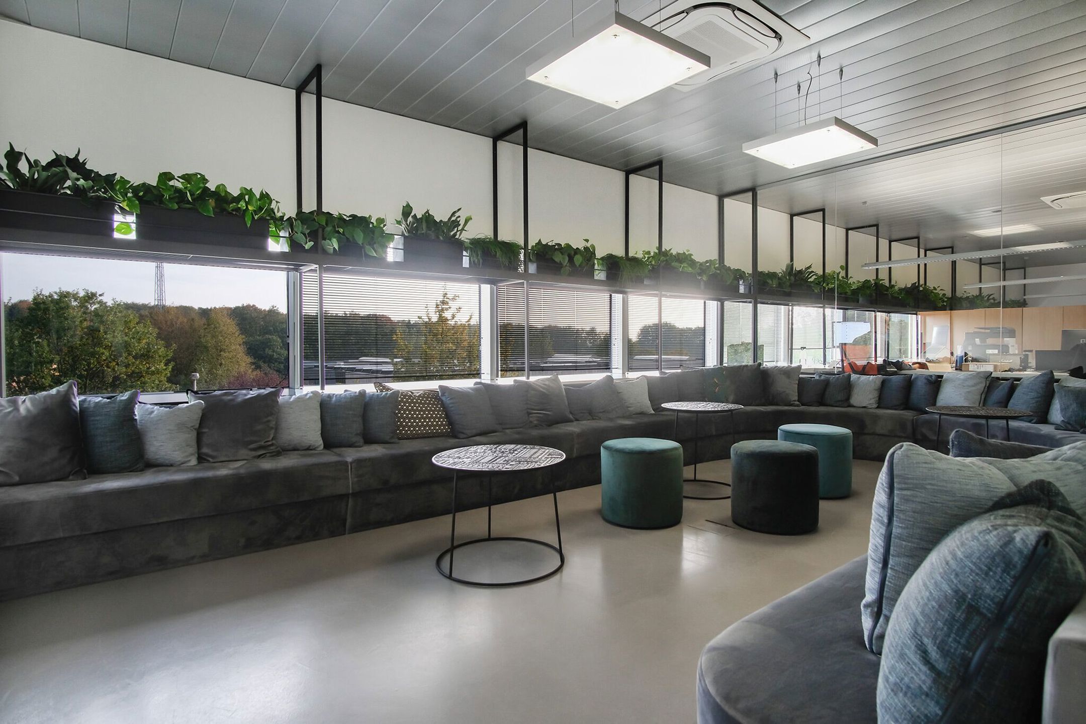 KANTOORRUIMTE TE HUUR foto 5