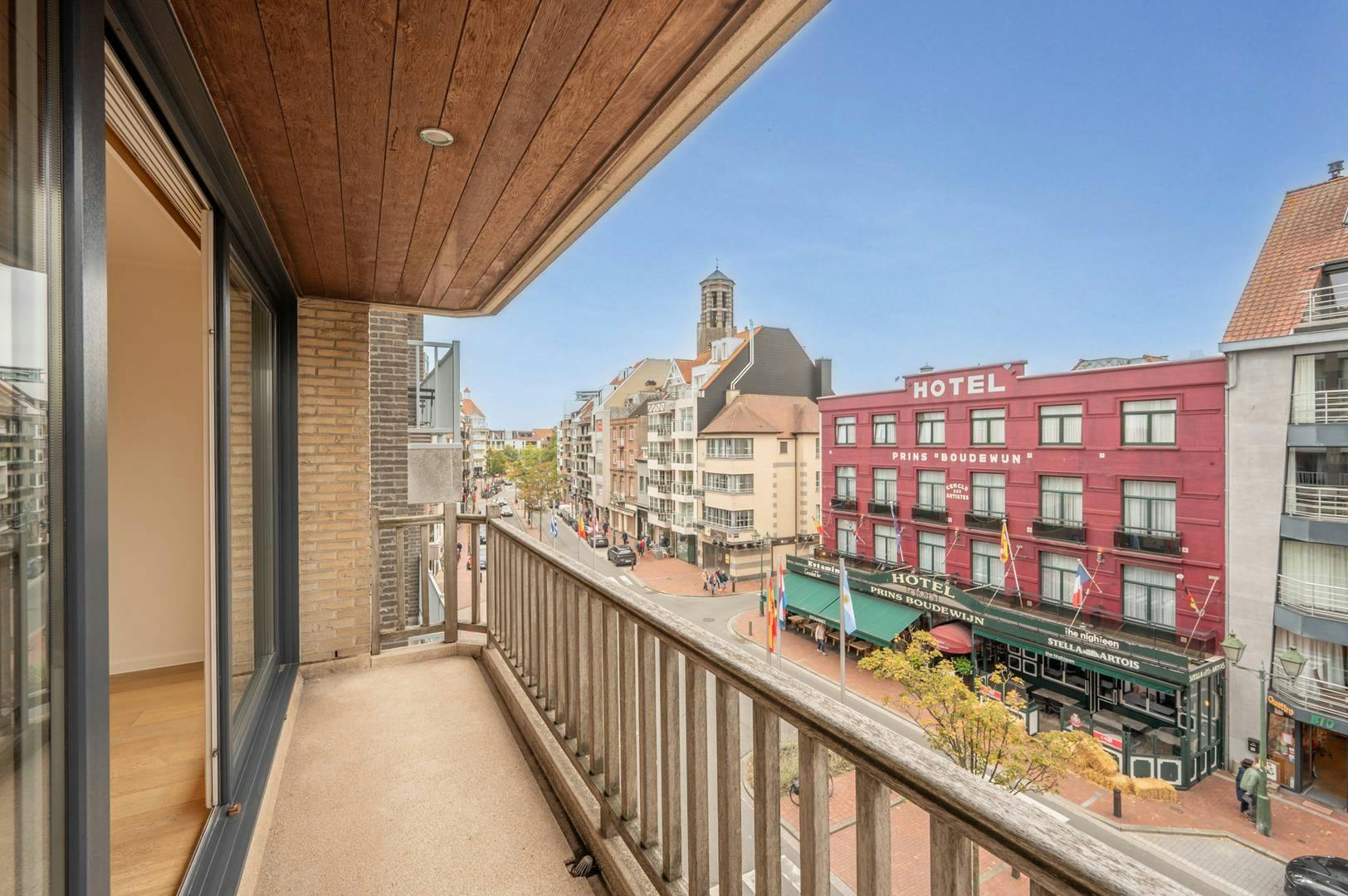 2 slaapkamer appartement met zonneterras te koop in Knokke foto 17