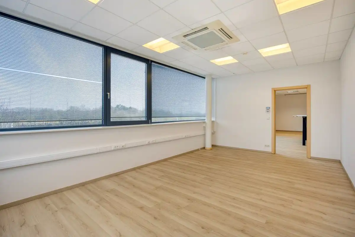 Kantoor te koop in het industriepark te Haasrode/Heverlee met 14 parkings - opp. 626 m² - verkoop van aandelen foto 15