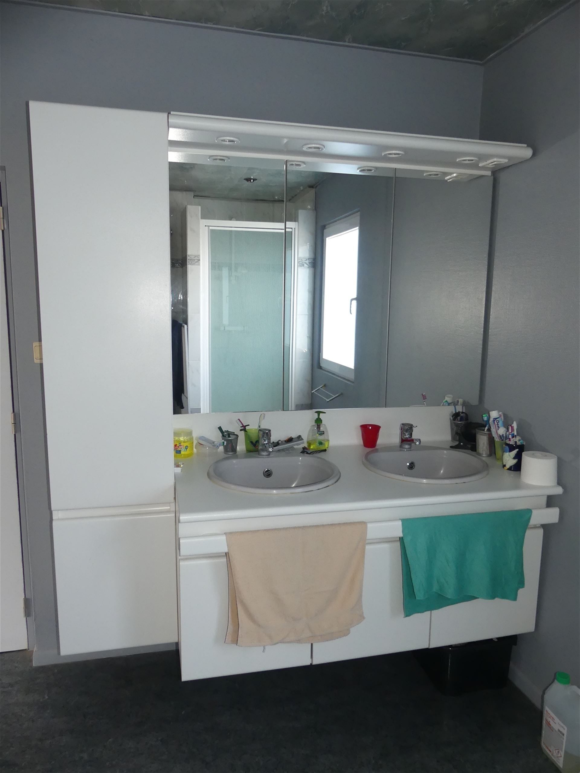Zeer ruime woning met 5 slaapkamers foto 7