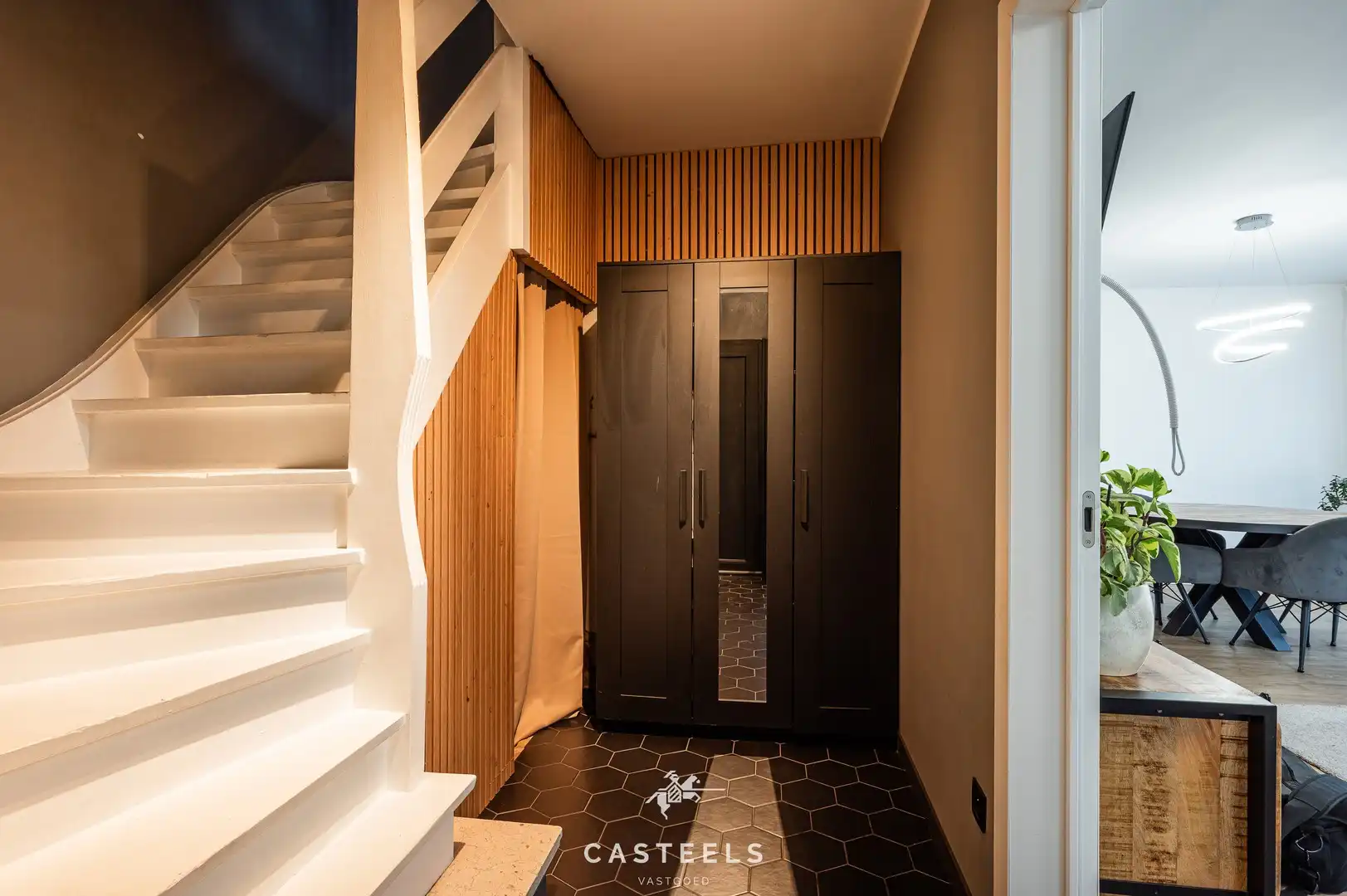 Instapklare halfopen woning te koop in Heusden foto 9