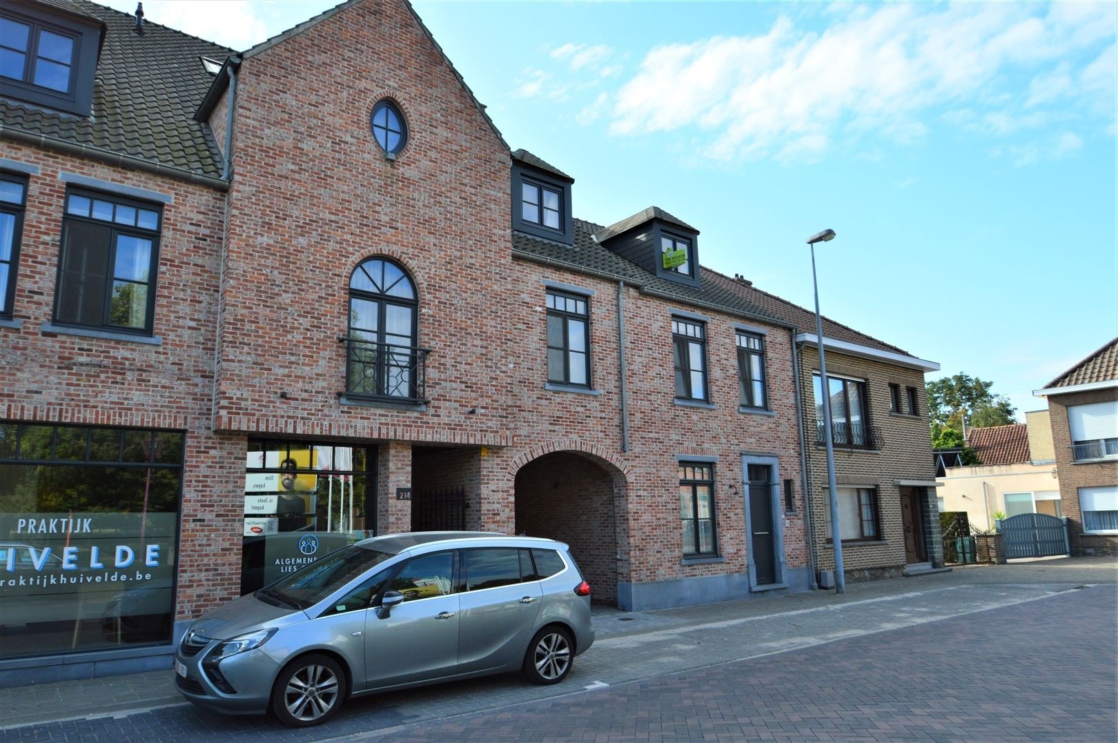 Luxe appartement in landelijke stijl te Zele foto 1