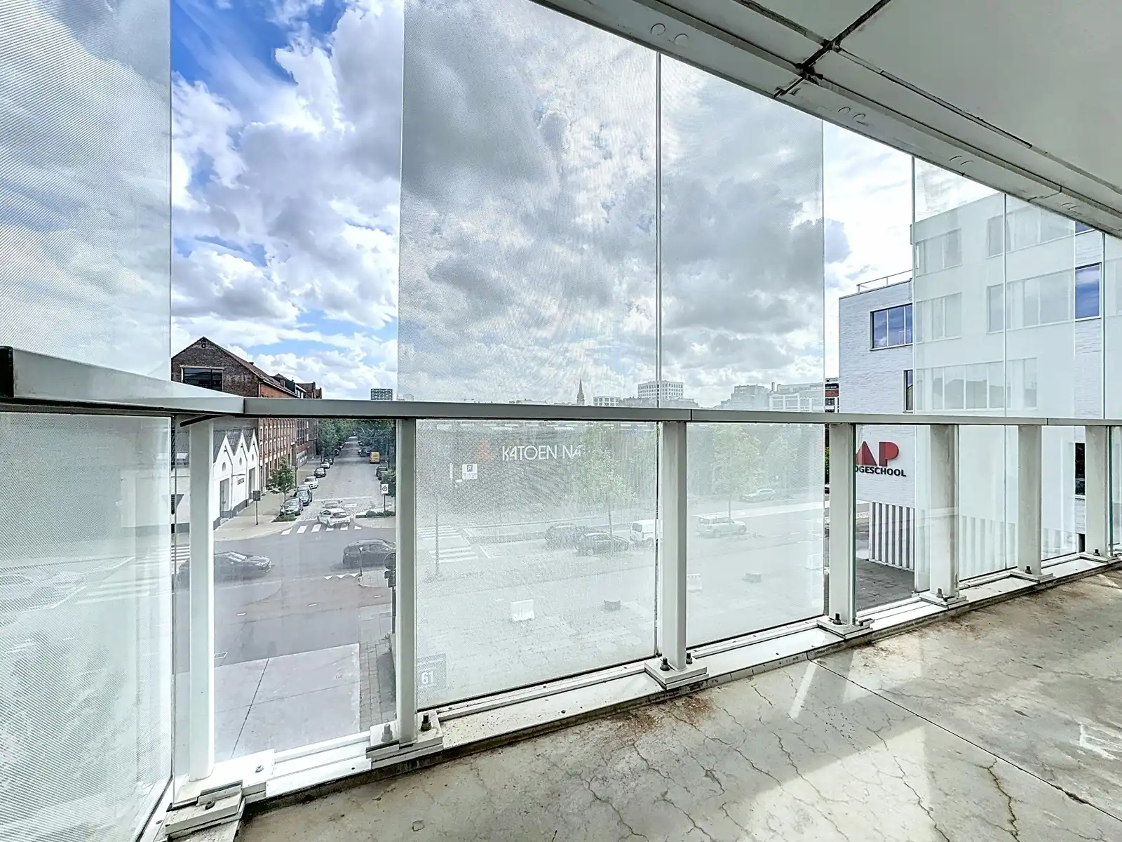 Studentenkamer met terras en parking. foto 6