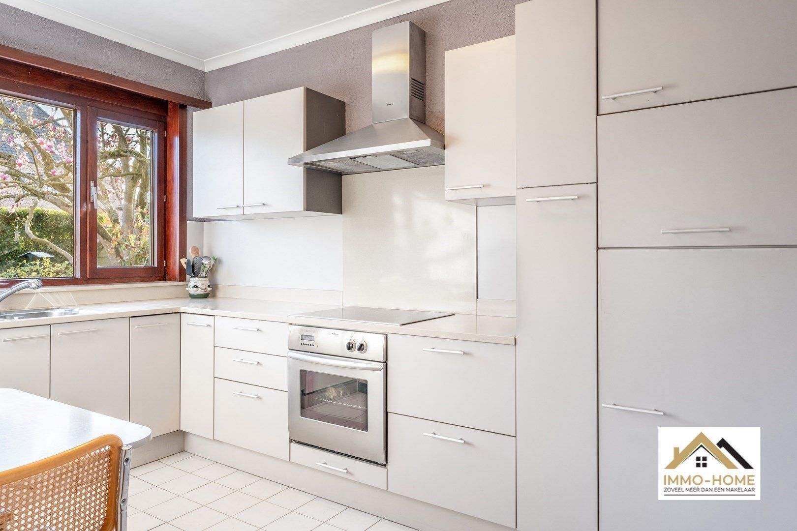 Ruime bungalow gelegen op topligging te Lochristi foto 15