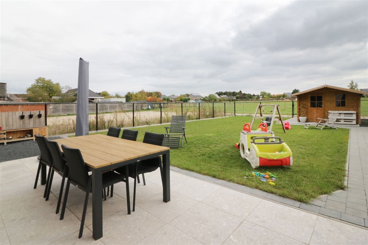 Prachtige nieuwbouwwoning met 4 slpk. met gusntige ligging foto 39