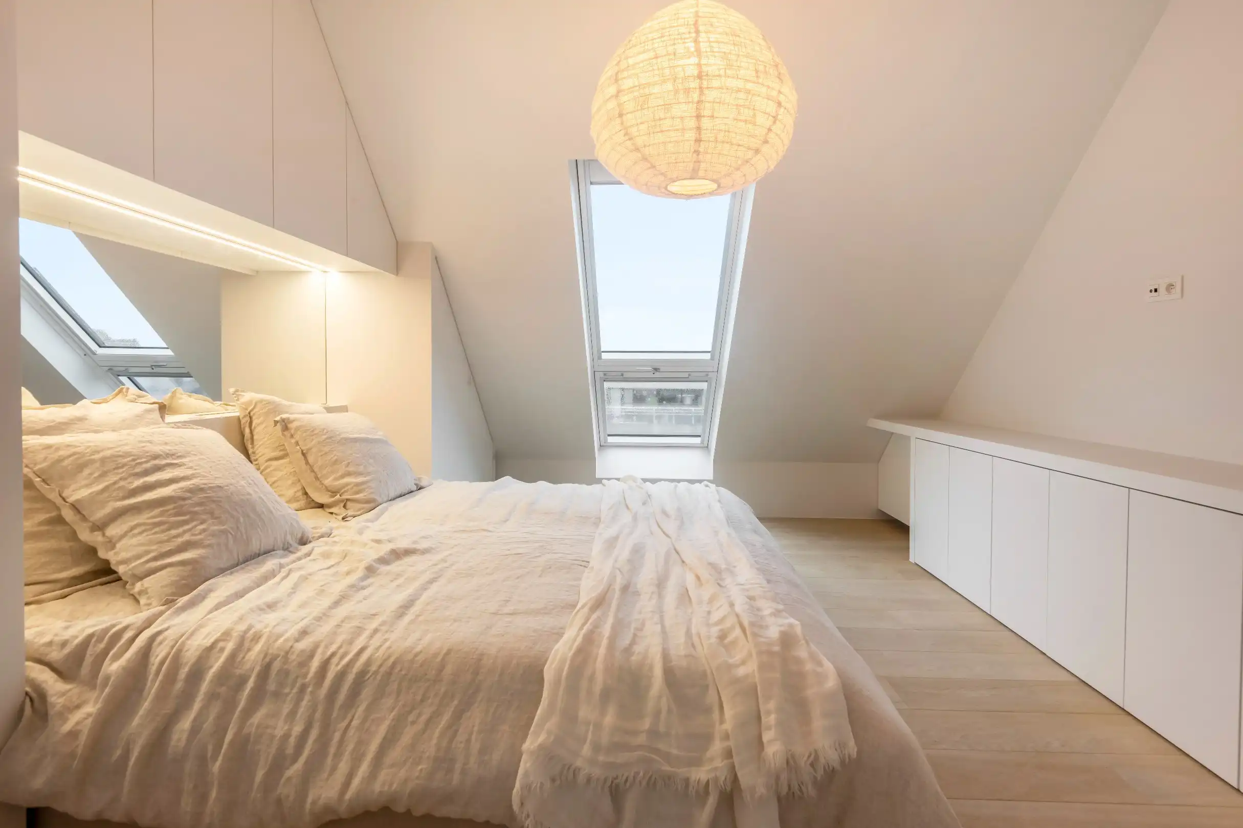 Prachtig gerenoveerde triplex gelegen op de Lippenslaan foto 9