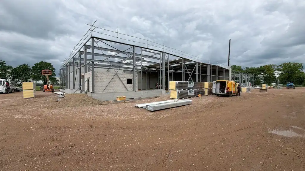 Nieuwbouw loods te koop in project Heultje Westerlo foto {{pictureIndex}}