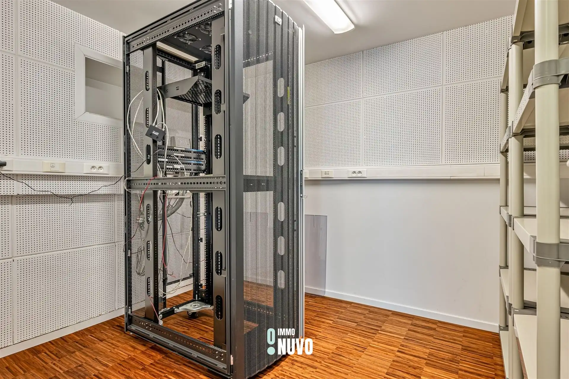 Kantoor met garages op een toplocatie in het centrum van Aalst foto 17