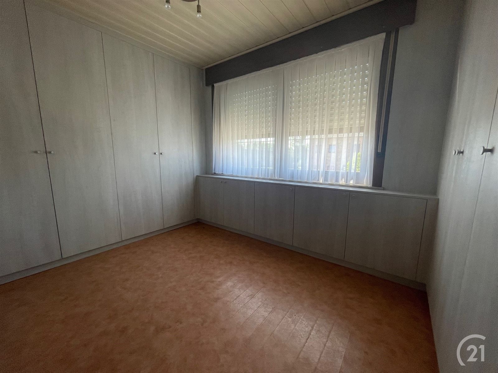 Op te frissen gezinswoning met tuin, garage en schuur op 15 are86 foto 10