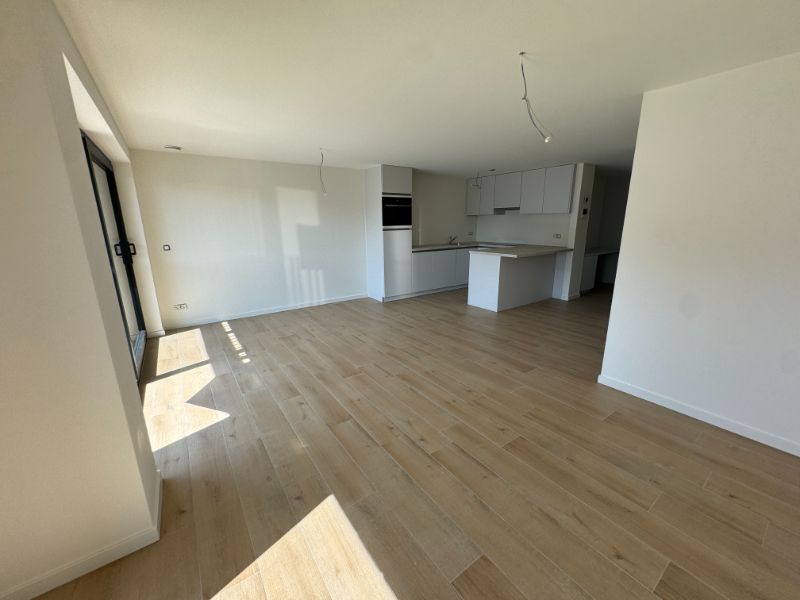 Nieuw luxe app 1e VD, 2 slpk met terras, carport & zonnepanelen foto 4
