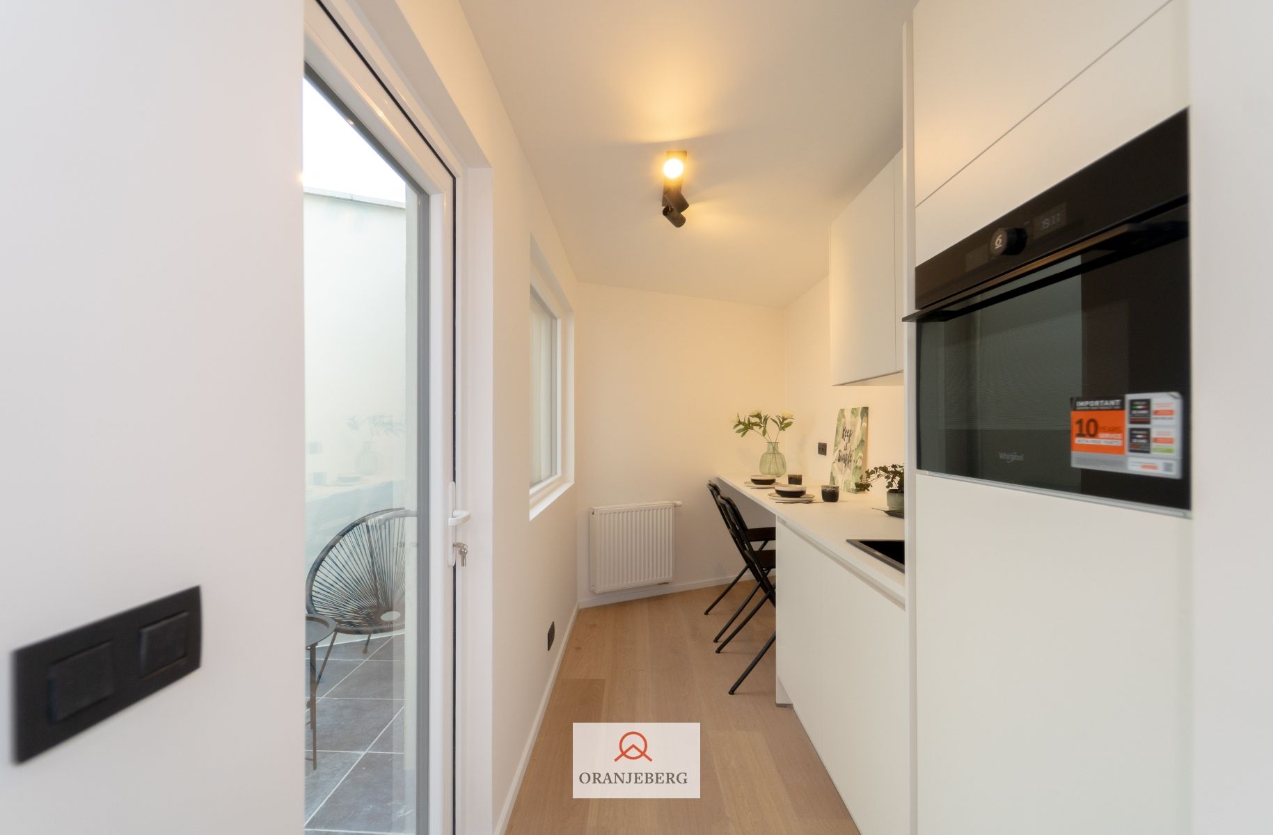 Gelijkvloerse gerenoveerde lichtrijke studentenstudio foto 3