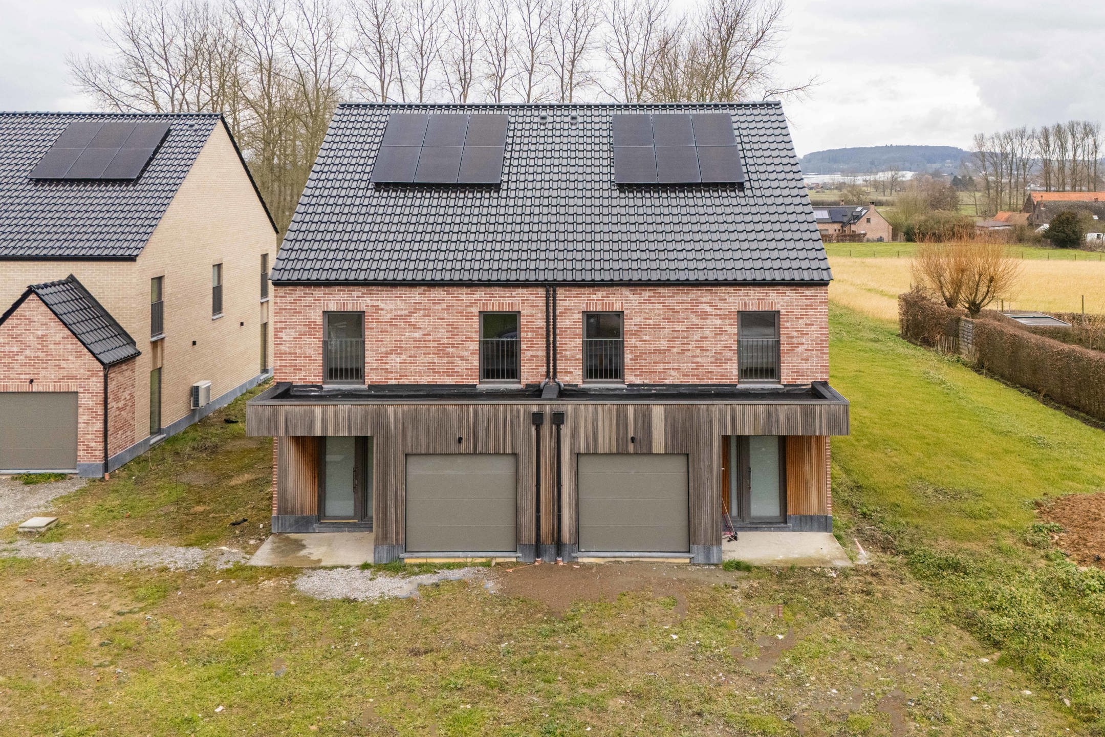 Prachtige nieuwbouwwoning omringd door groen en natuur. foto 30