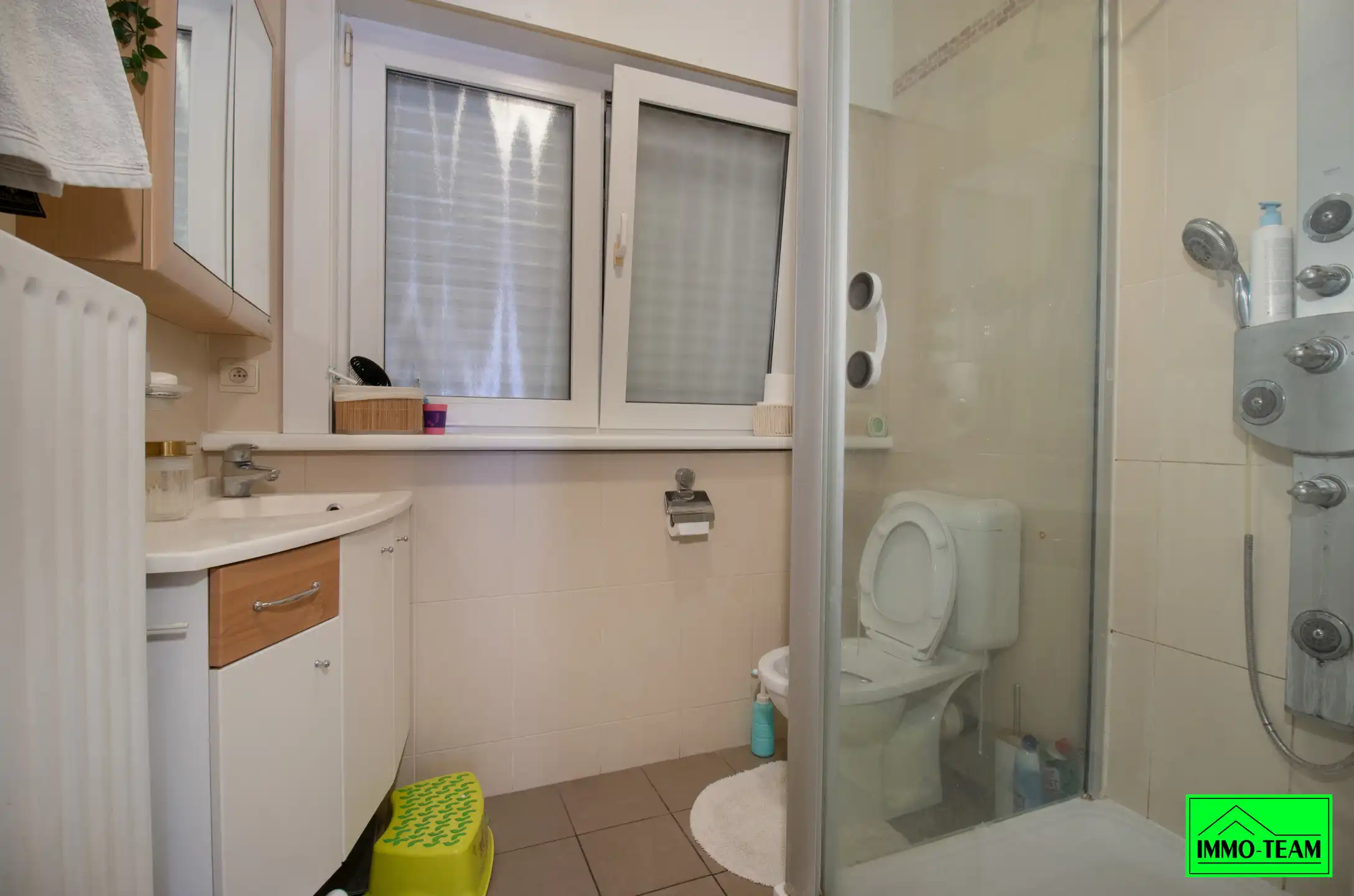 Charmante 3-gevelwoning nabij centrum Roosdaal foto 13