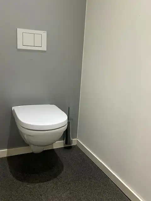 TE KOOP: MODERN BEDRIJFSPAND OP UITSTEKENDE LOCATIE IN PELT - IDEAL VOOR UW VOLGENDE ONDERNEMING! foto 11