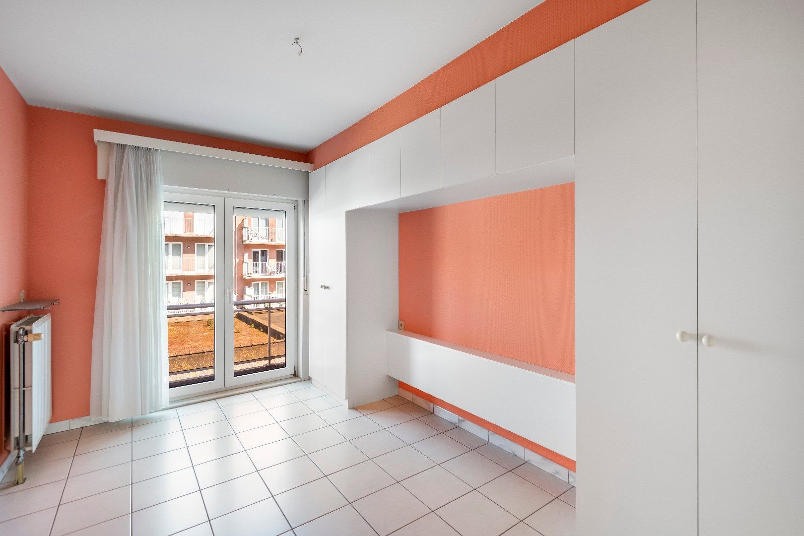 Zonnig, ongemeubeld 2 slpk appartement met prachtig zicht op het Zegemeer. Garage mogelijk. foto 13