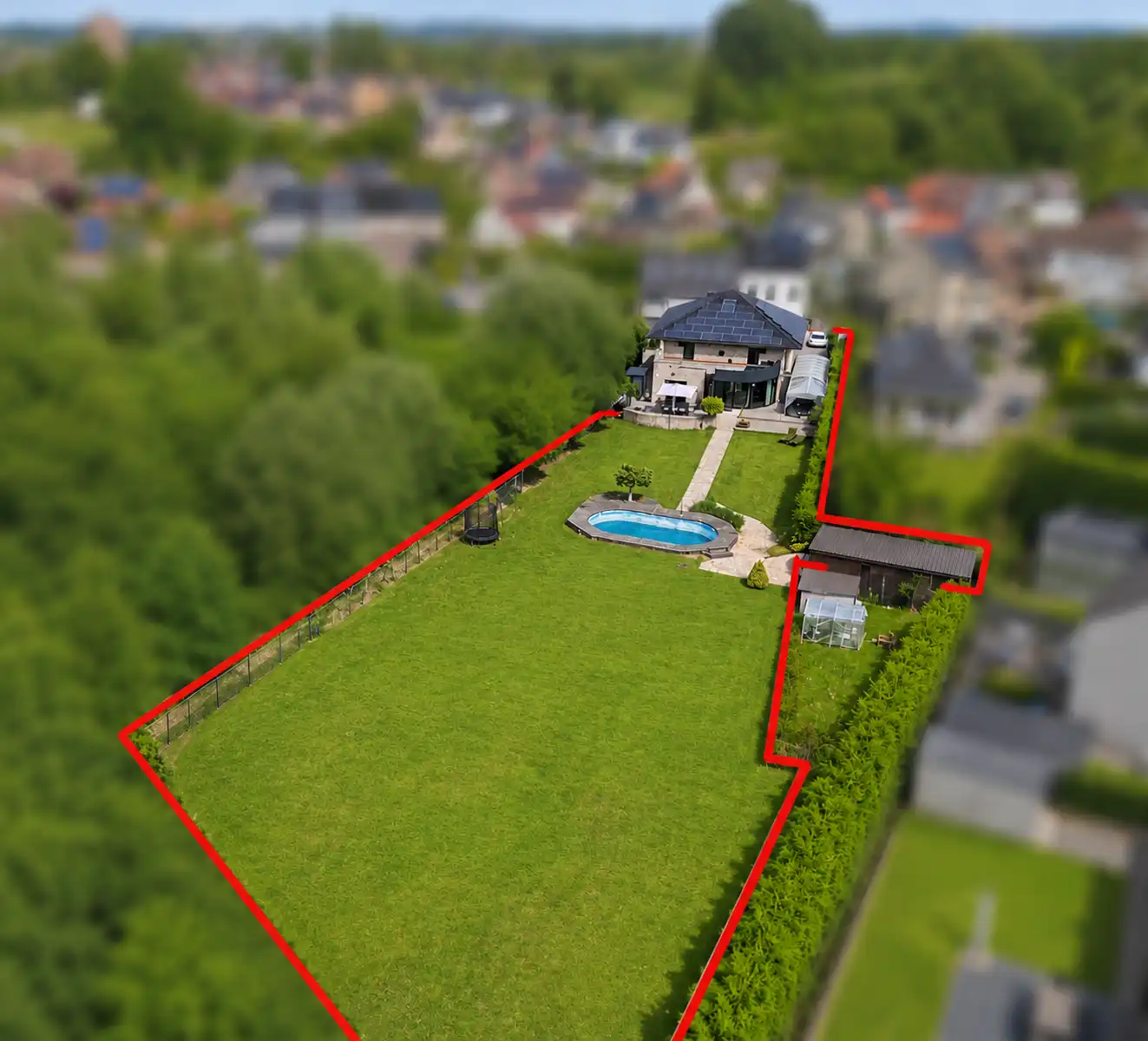 TE KOOP - Villa met 5 slaapkamers en 2 badkamers uit 2001 foto 25