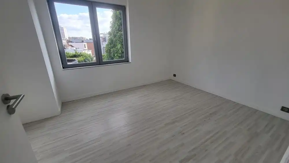 2 slaapkamer appartement  te Borgerhout  foto 9