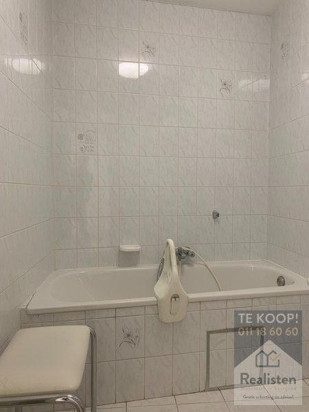Tweeslaapkamer appartement met berging in de Casterwijk foto 19