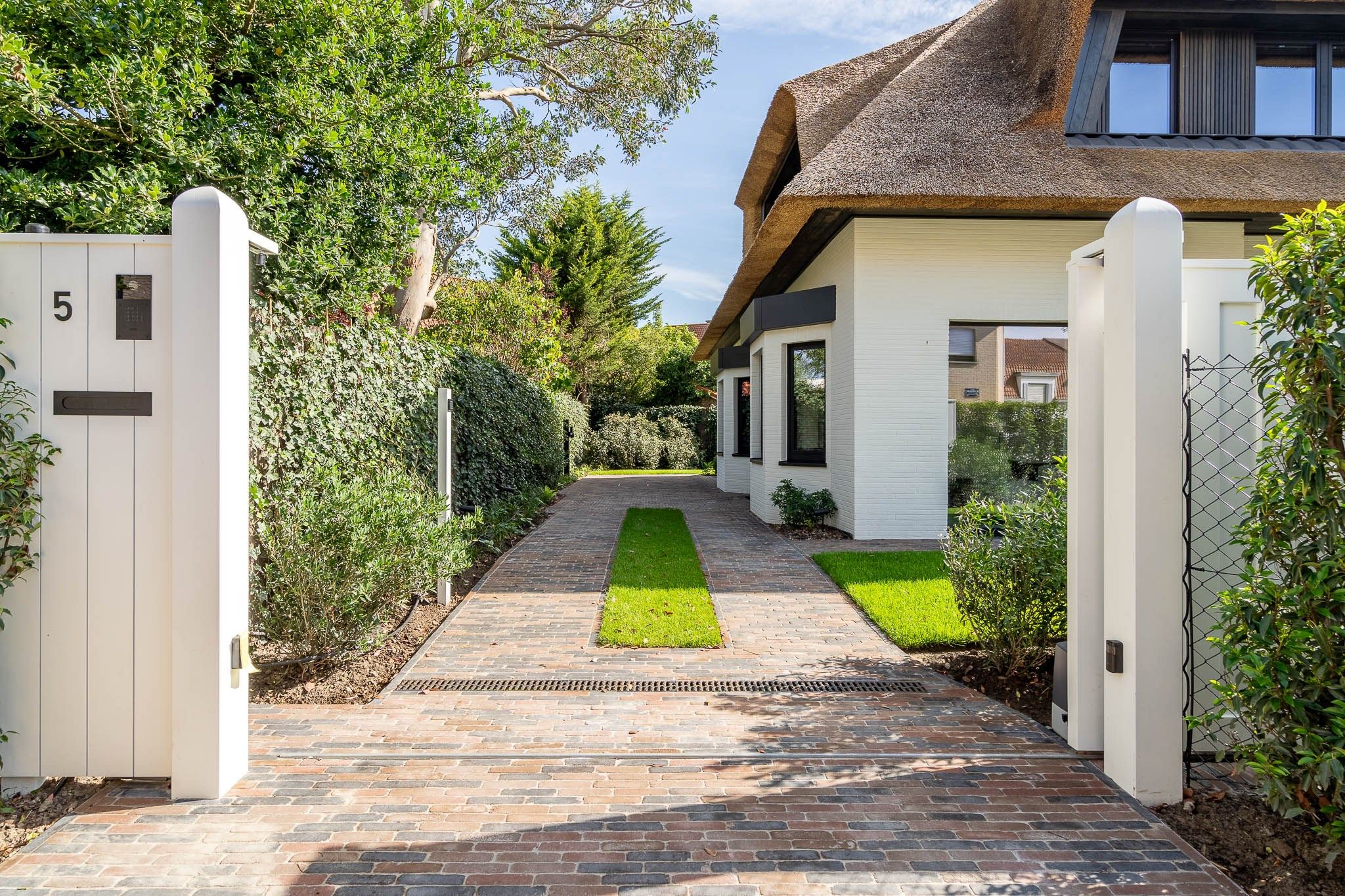 Gerenoveerde villa kortbij de golf van Knokke foto 28