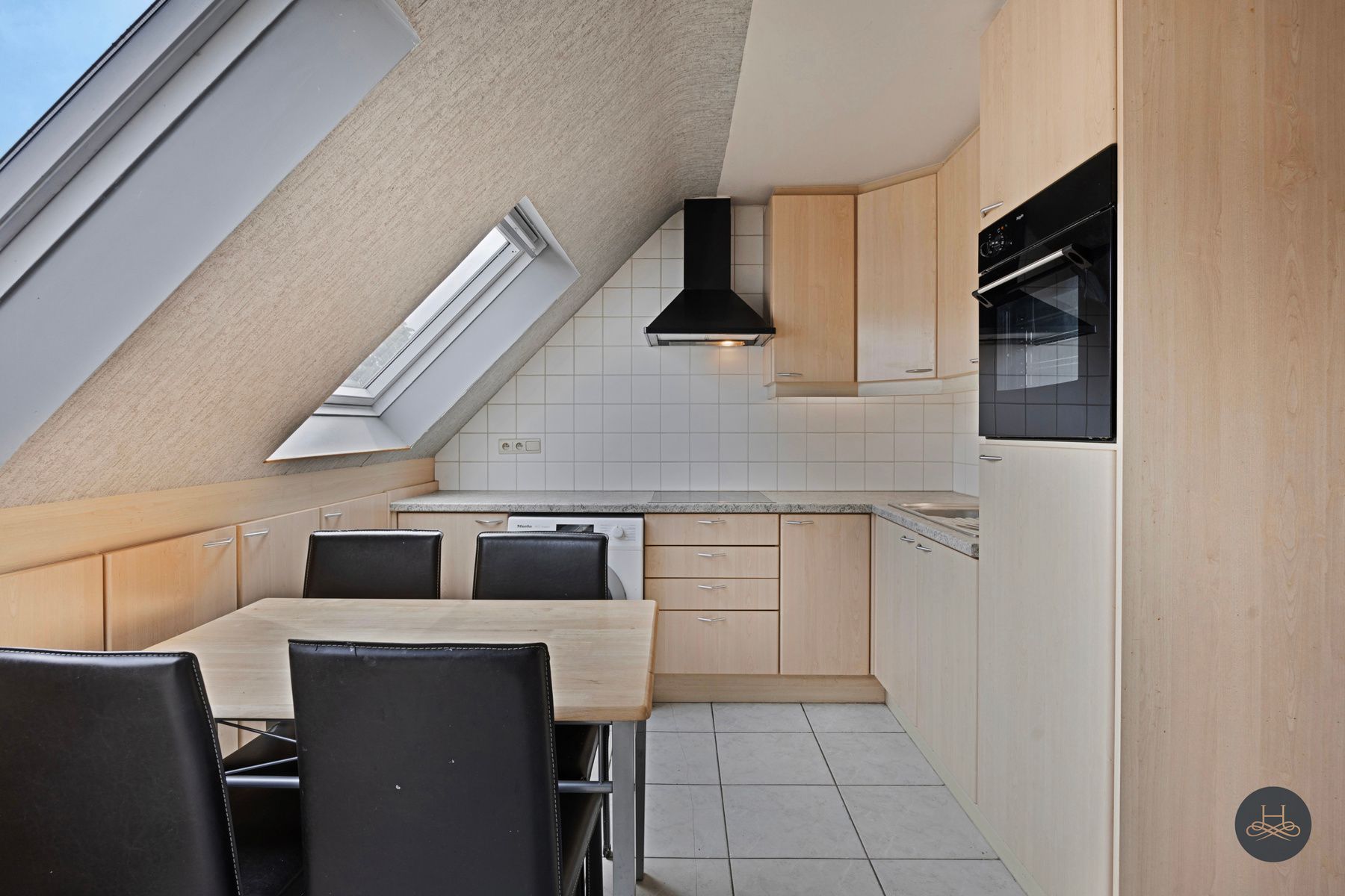 Instapklaar dakappartement met duplex-indeling in hartje Putte foto 11