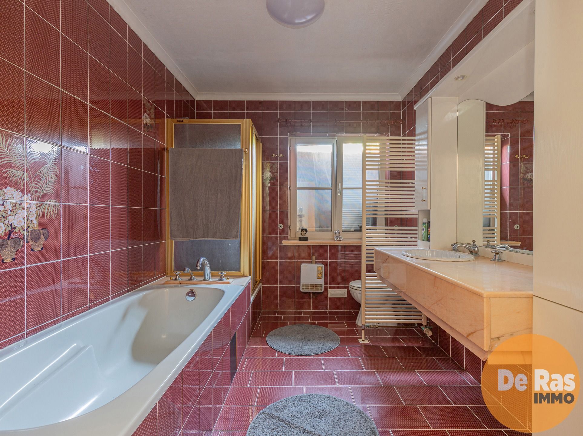 BURST – Ruime bungalow met zwembad en aparte woonruimte foto 13